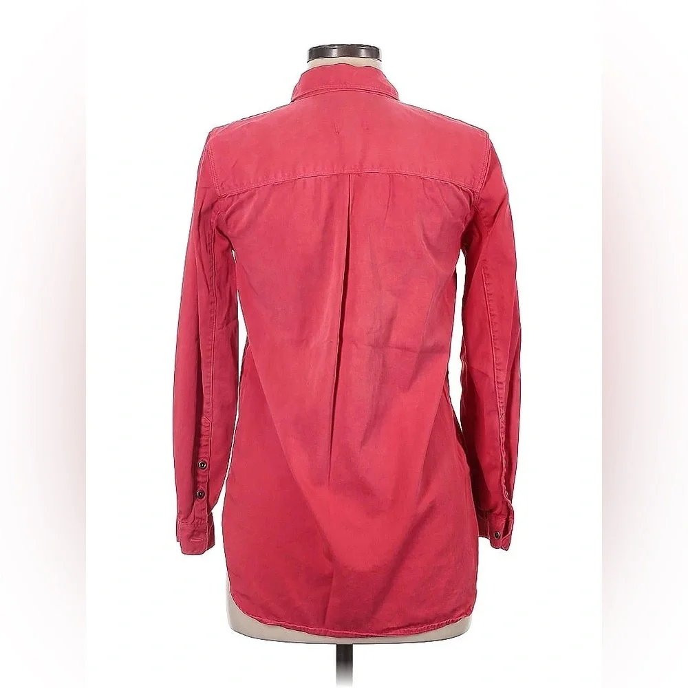 Madewell Long Sleeve Button Down Denim Shirt in Vermilion Red NWT - Picture 2 of 8